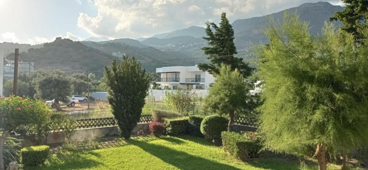 Afroditi Hotel Плакиас Экстерьер фото
