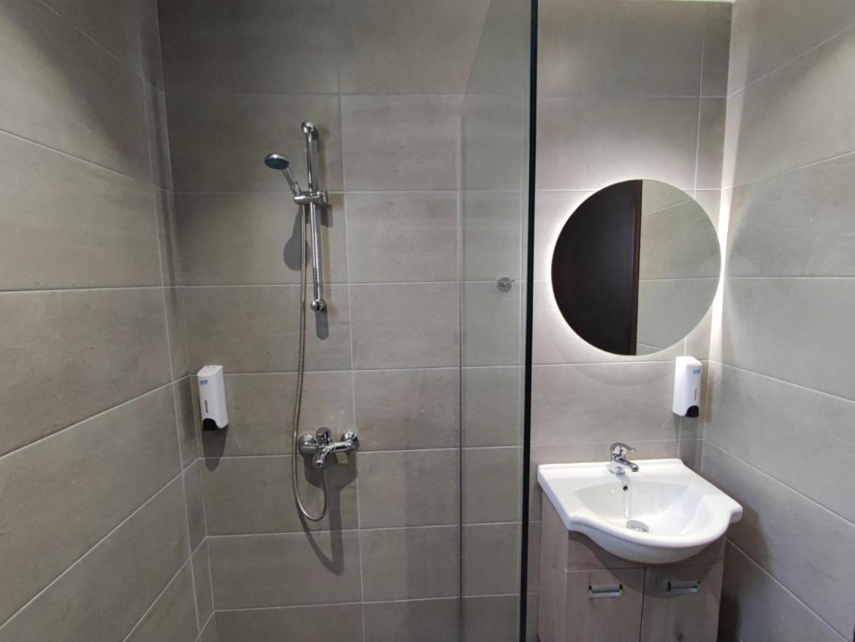 Afroditi Hotel Плакиас Экстерьер фото