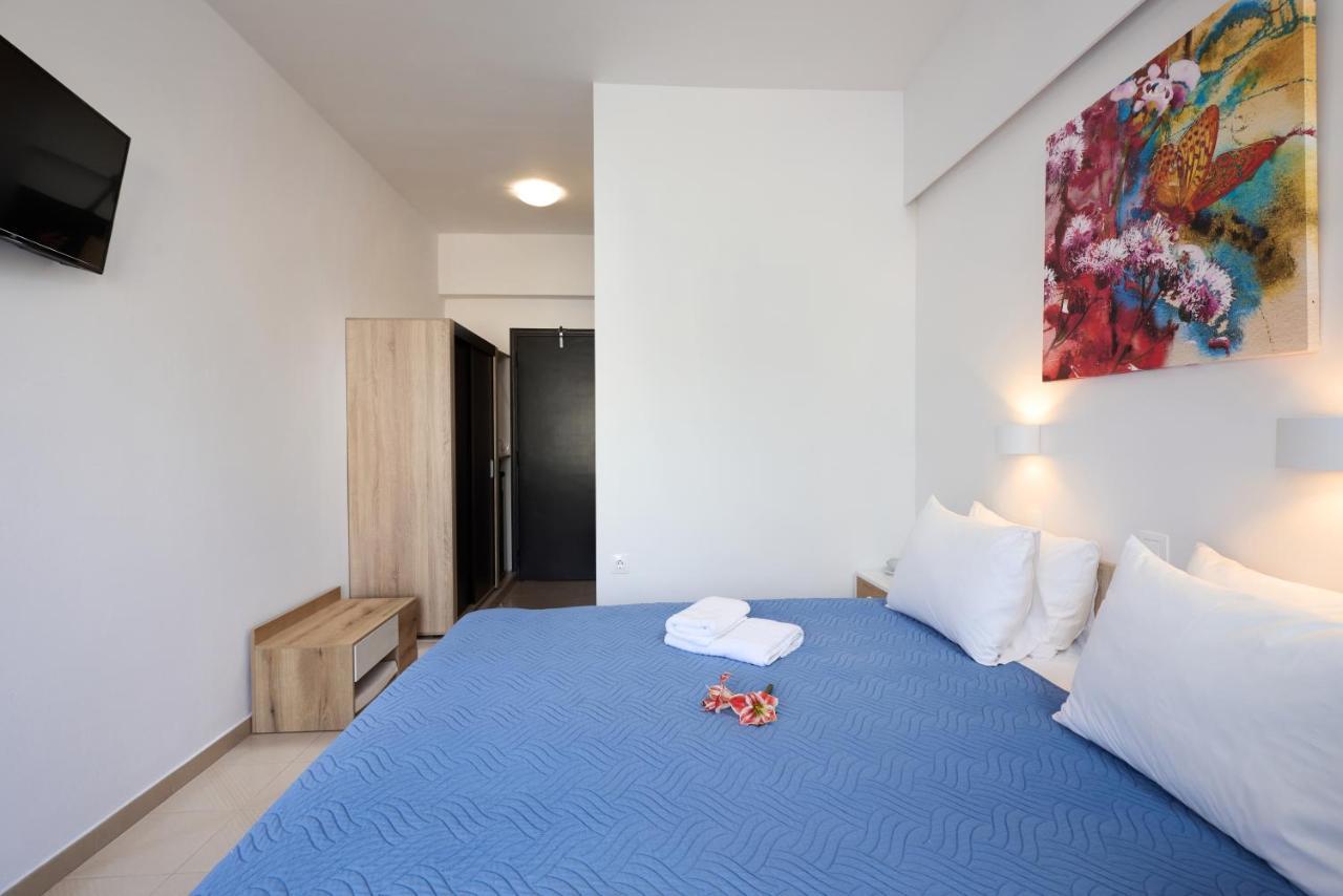 Afroditi Hotel Плакиас Экстерьер фото