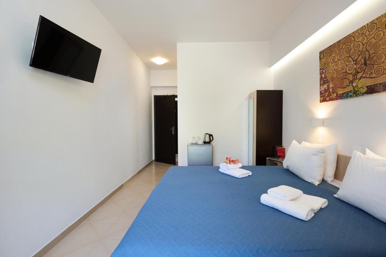 Afroditi Hotel Плакиас Экстерьер фото