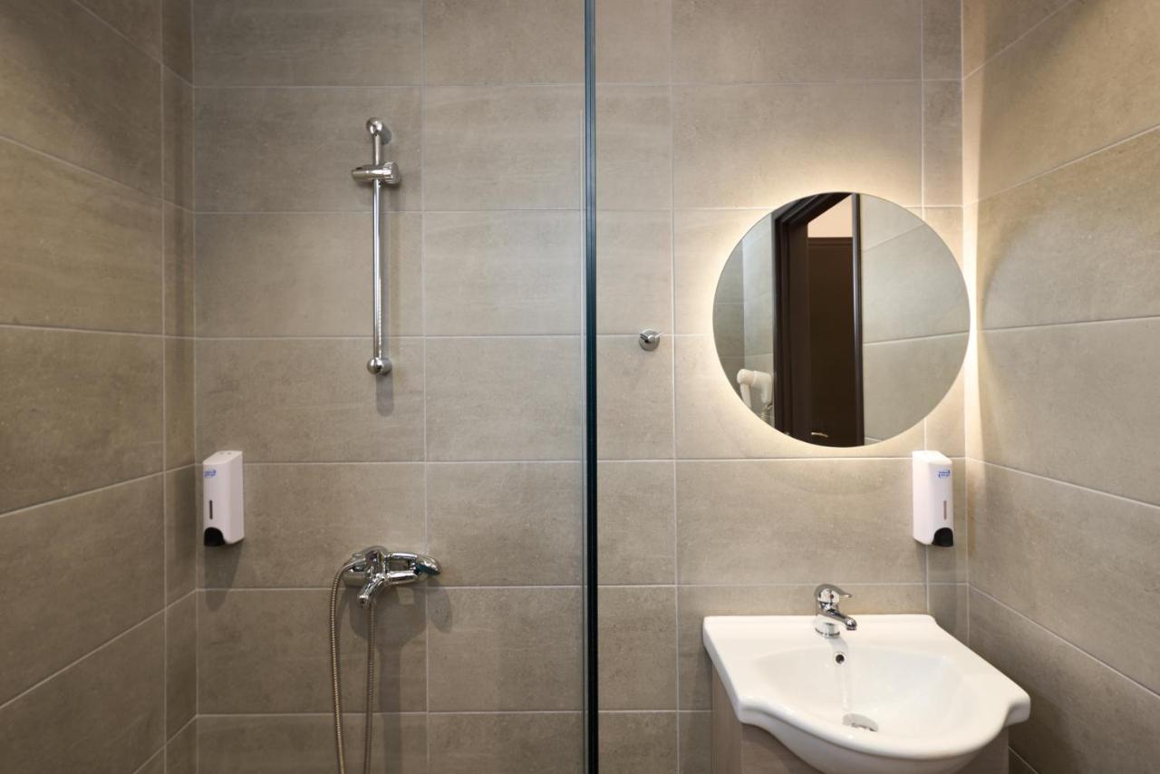 Afroditi Hotel Плакиас Экстерьер фото